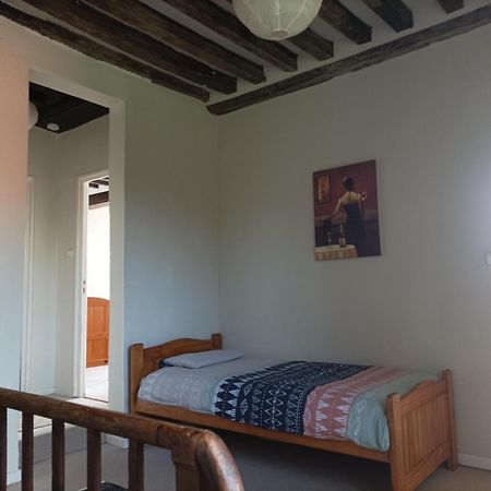 La Petellerie, Maison De Campagne Avec Piscine Pour Un Sejour Detente Moyon Bagian luar foto