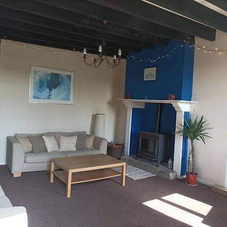La Petellerie, Maison De Campagne Avec Piscine Pour Un Sejour Detente Moyon Bagian luar foto